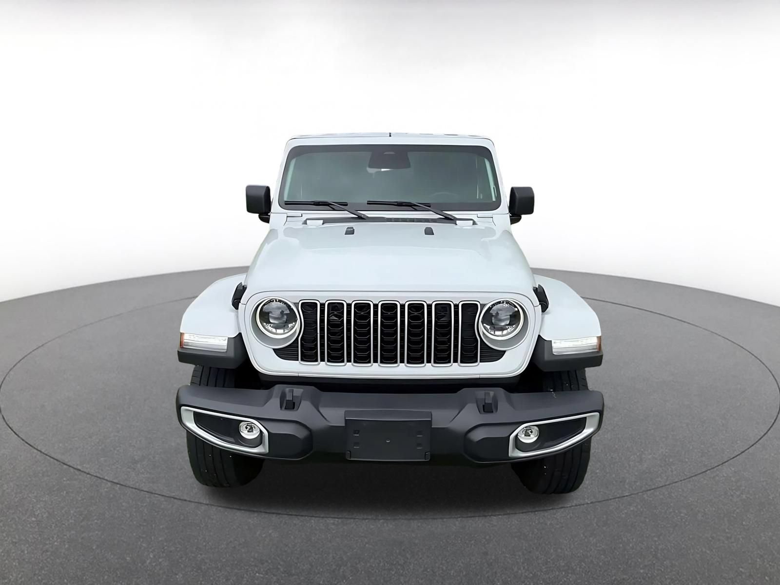 Used 2025 Jeep Wrangler Unlimited Sahara AWD/4WD image 4