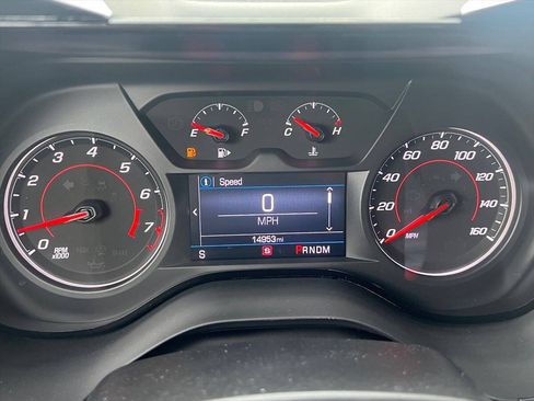 Used 2023 Chevrolet Camaro LT w/ Technology Package RWD image 12