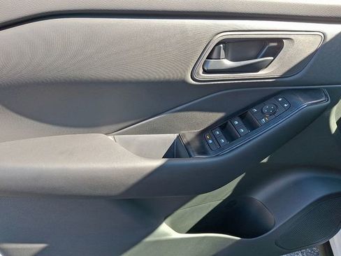 New 2026 Nissan Rogue S image 10