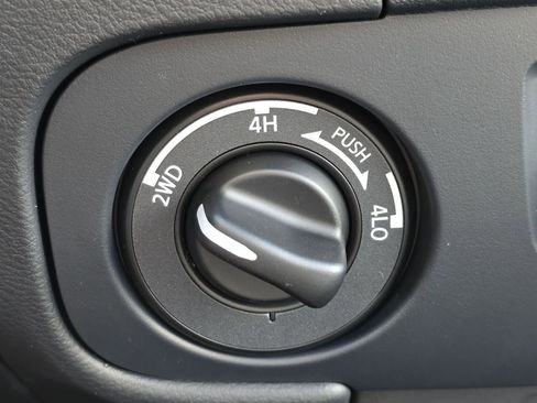 New 2026 Nissan Frontier PRO-4X w/ Pro Premium Package image 17