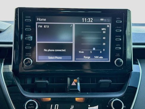 Used 2020 Toyota Corolla LE FWD image 14