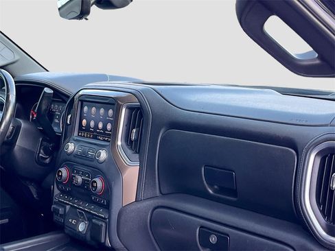 Used 2021 Chevrolet Silverado 1500 High Country w/ Technology Package image 32