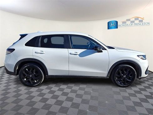 Certified 2023 Honda HR-V Sport image 7