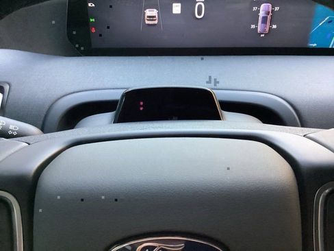 New 2025 Ford Expedition Active image 61