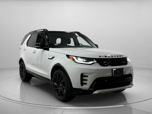 Used 2023 Land Rover Discovery S R-Dynamic image 4