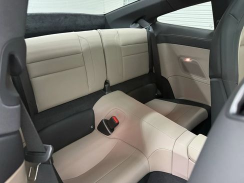 Used 2025 Porsche 911 Carrera image 17
