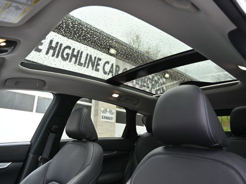 Used 2023 INFINITI QX50 Luxe AWD/4WD image 2