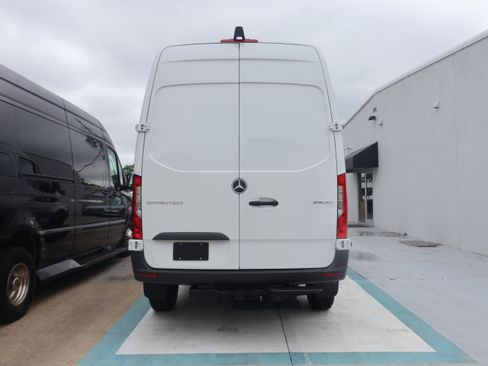 New 2025 Mercedes-Benz Sprinter 2500 image 5