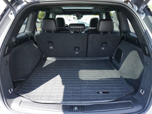 Used 2022 Jeep Grand Cherokee Trailhawk AWD/4WD image 19