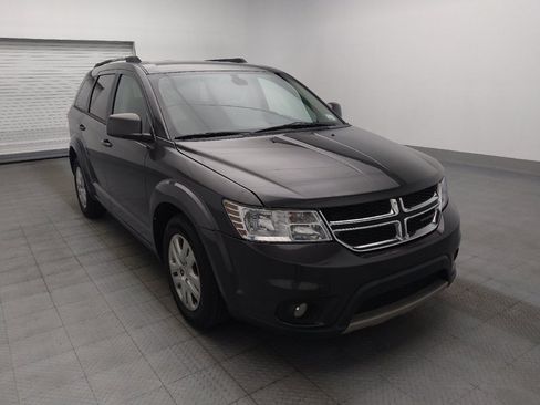 Used 2019 Dodge Journey SE FWD image 14