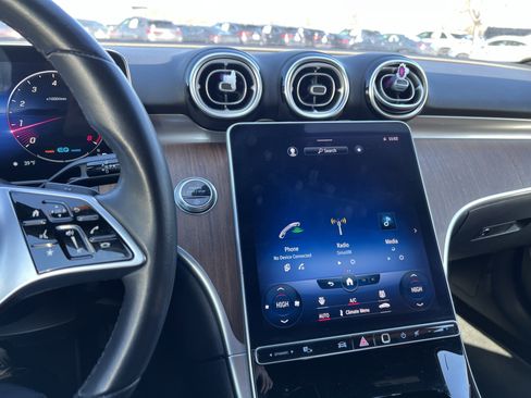 Used 2022 Mercedes-Benz C 300 Sedan image 31