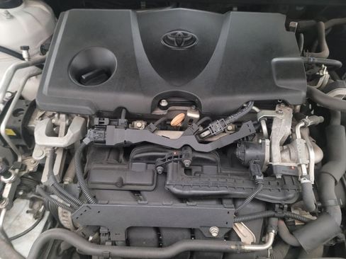 Used 2019 Toyota Camry XSE FWD image 30