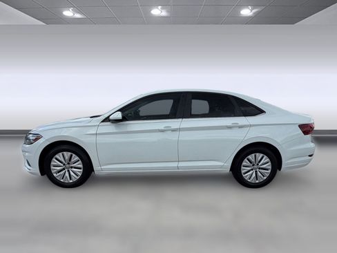 Used 2019 Volkswagen Jetta S image 2
