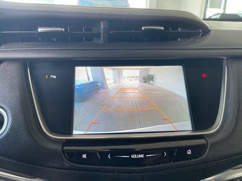 Used 2017 Cadillac XT5 Luxury w/ Driver Awareness Package FWD image 27
