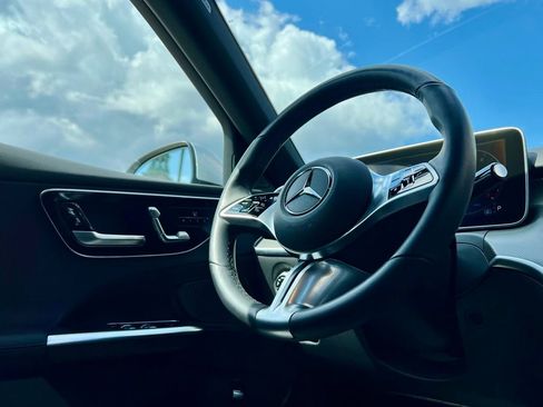 Certified 2024 Mercedes-Benz C 300 4MATIC Sedan image 11