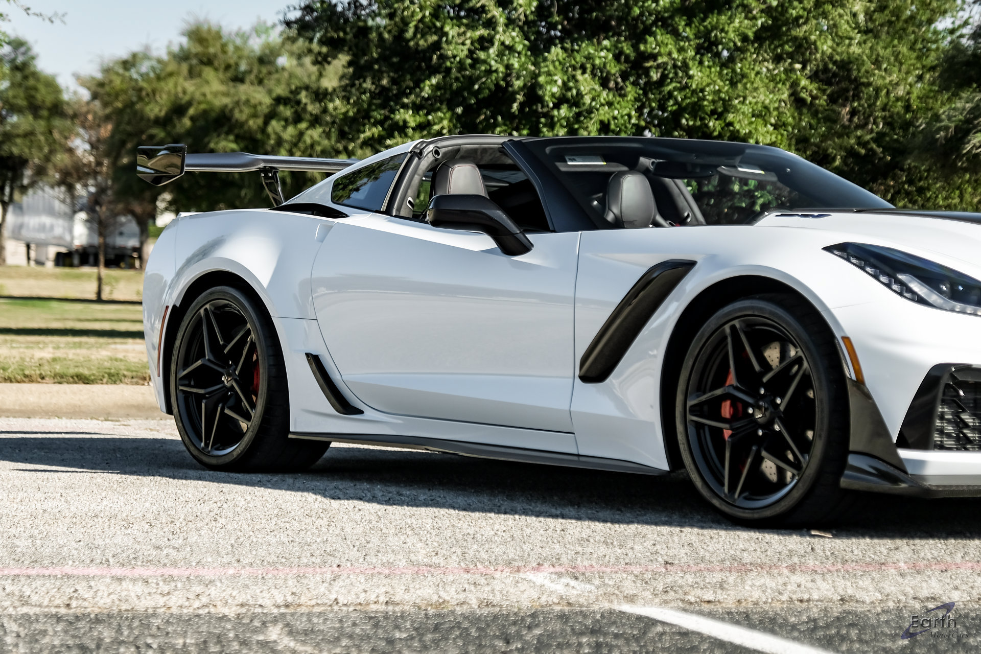 Used 2019 Chevrolet Corvette ZR1 RWD image 34