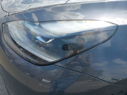 Used 2023 Tesla Model Y Long Range AWD/4WD image 30
