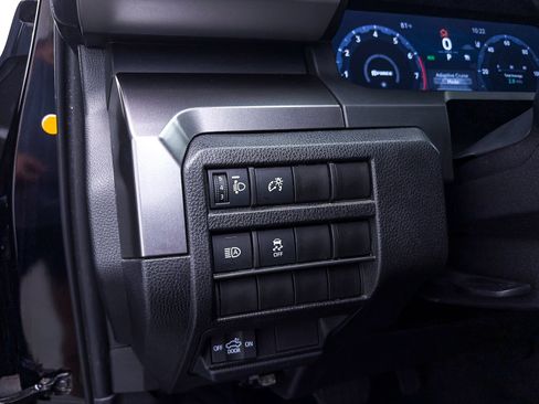 Used 2025 Toyota Tacoma TRD Off-Road AWD/4WD image 20