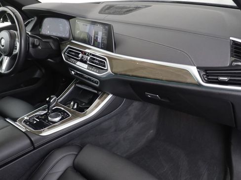 Used 2023 BMW X5 xDrive40i w/ M Sport Package AWD/4WD image 19