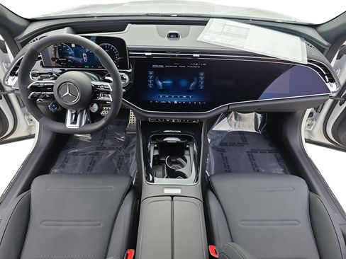New 2026 Mercedes-Benz E 53 AMG e 4MATIC Sedan image 9