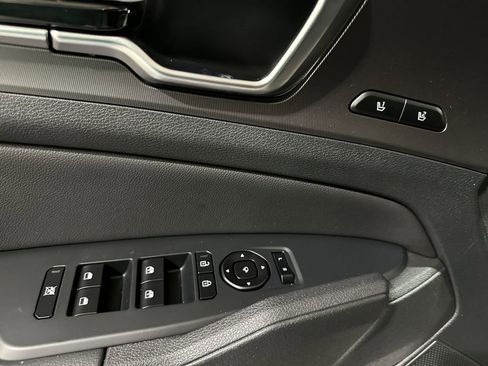 New 2026 Kia Sportage SX image 15