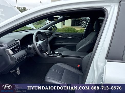 Used 2026 Toyota Camry XSE FWD image 10