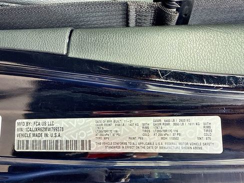 Used 2021 Jeep Wrangler Unlimited Rubicon 4xe image 35