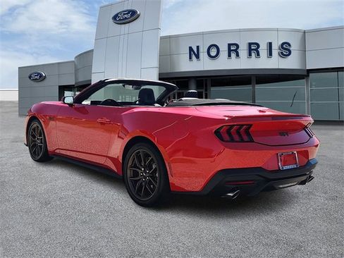 Used 2025 Ford Mustang GT Premium image 3