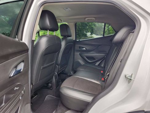 Used 2019 Buick Encore Preferred FWD image 5