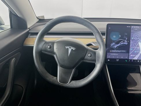 Used 2020 Tesla Model 3 Long Range image 16