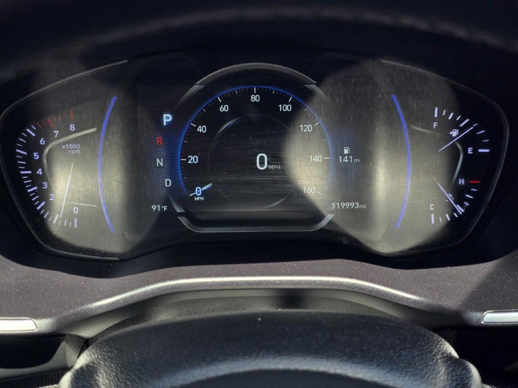 Used 2020 Hyundai Santa Fe Limited FWD image 17
