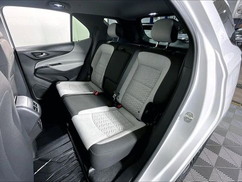 Used 2024 Chevrolet Equinox LS w/ LS Convenience Package image 36