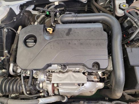 Used 2021 Chevrolet Malibu LT FWD image 30