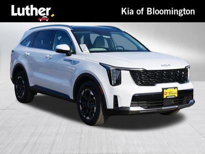 Certified 2025 Kia Sorento S w/ Panoramic Sunroof Package