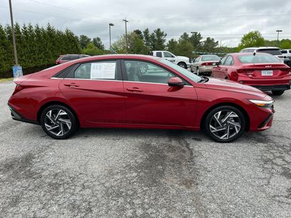 Used 2025 Hyundai Elantra Limited