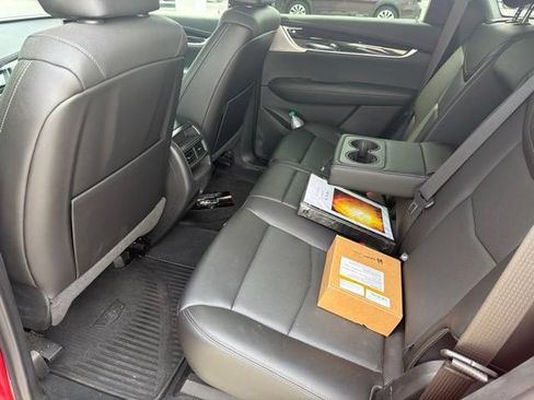 Used 2021 Cadillac XT5 Premium Luxury FWD image 13