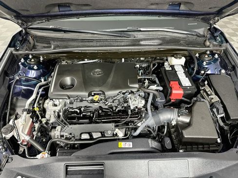 Used 2022 Toyota Camry XSE FWD image 31