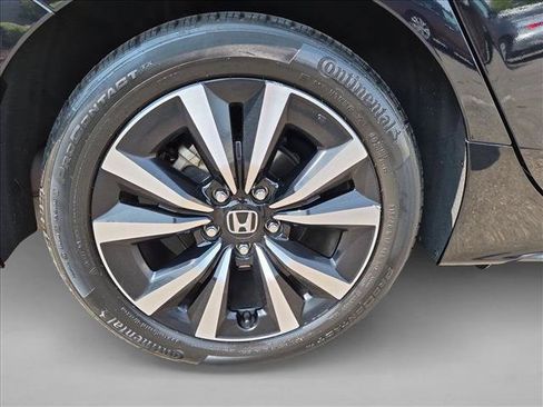 Used 2024 Honda Civic EX-L image 23