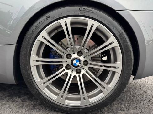 Used 2009 BMW M3 Convertible 2D image 25