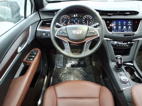 Certified 2023 Cadillac XT5 Premium Luxury image 15