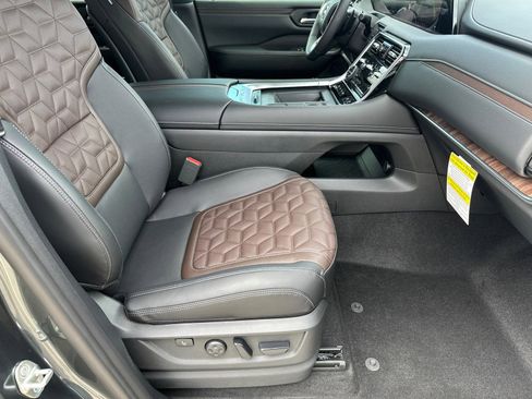New 2026 Nissan Armada Platinum Reserve AWD/4WD image 13