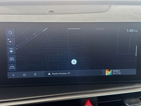 Used 2024 Kia Sorento S image 22