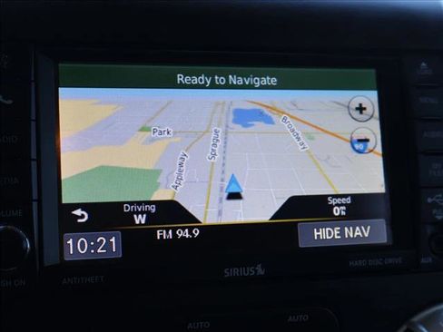 Used 2017 Jeep Wrangler Unlimited Sahara w/ Connectivity Group AWD/4WD image 18