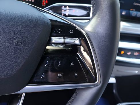 Certified 2024 Cadillac Lyriq Sport RWD image 20
