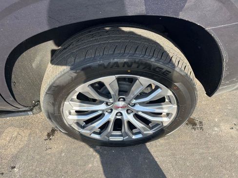 Used 2023 GMC Yukon Denali image 34