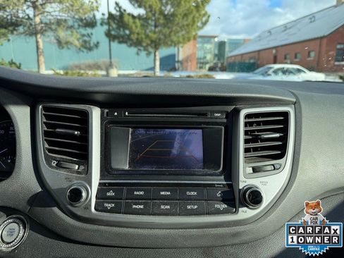 Used 2016 Hyundai Tucson Sport image 17