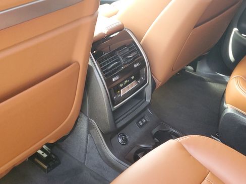 New 2026 BMW X7 xDrive40i w/ Executive Package image 25