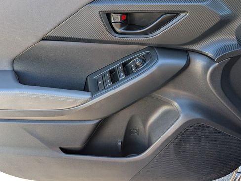 Used 2024 Subaru Crosstrek 2.0i Premium image 38