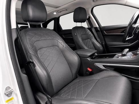 Used 2021 Jaguar F-PACE S AWD/4WD image 23
