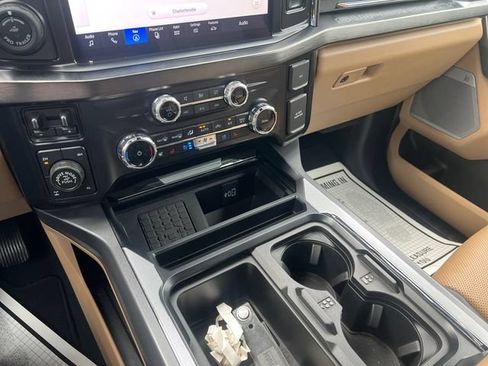 Used 2024 Ford F250 Lariat w/ Lariat Ultimate Package AWD/4WD image 15